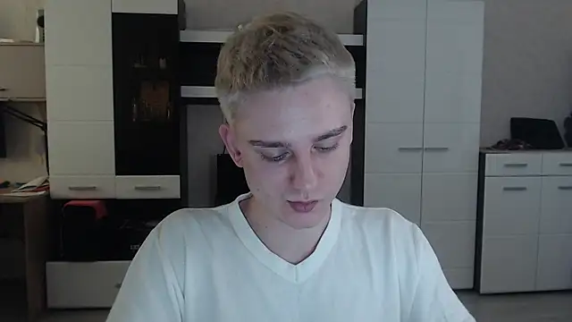 angryzan online show from February 24, 2025, 7:55 am