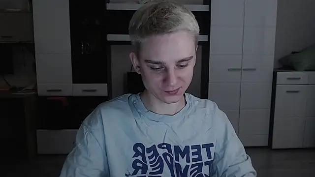 angryzan online show from February 28, 2025, 4:32 am