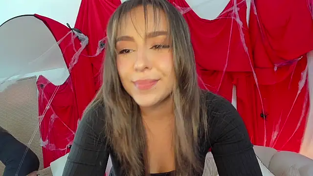 SofiMeza online show from October 28, 2025, 3:33 pm