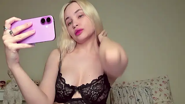 Shine Lina online show from March 31, 2026, 2:57 am