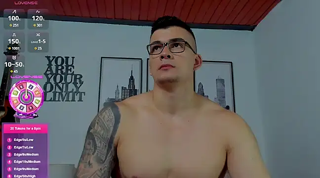 Snapshot of seancarreraa chatting on March 19, 2025, 12:26 am seancarreraa online show from March 19, 2025, 12:26 am