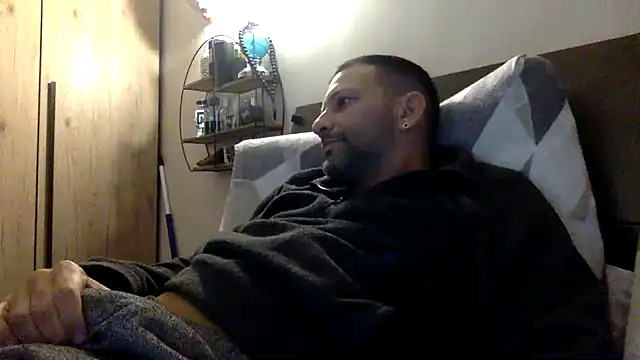 Snapshot of goroasroma90 chatting on November 28, 2025, 4:29 pm goroasroma90 online show from November 28, 2025, 4:29 pm