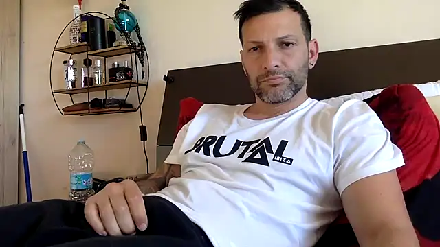 Snapshot of goroasroma90 chatting on April 8, 2026, 3:57 pm goroasroma90 online show from April 8, 2026, 3:57 pm