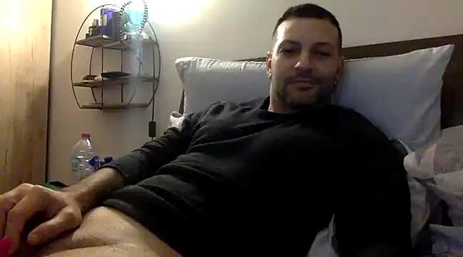 Snapshot of goroasroma90 chatting on December 7, 2024, 8:38 am goroasroma90 online show from December 7, 2024, 8:38 am