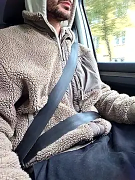 Zeefy online show from October 6, 2025, 6:47 am