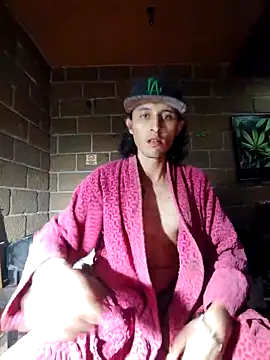 Snapshot of Pitudo20cmm chatting on November 2, 2025, 10:09 am Pitudo20cmm online show from November 2, 2025, 10:09 am