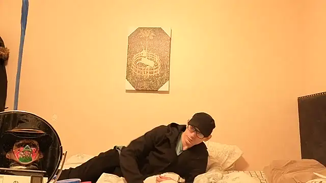 hailzeffn online show from March 10, 2026, 11:20 pm