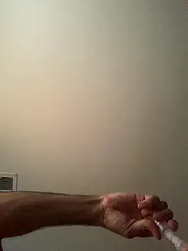 hailzeffn online show from September 25, 2025, 1:17 pm