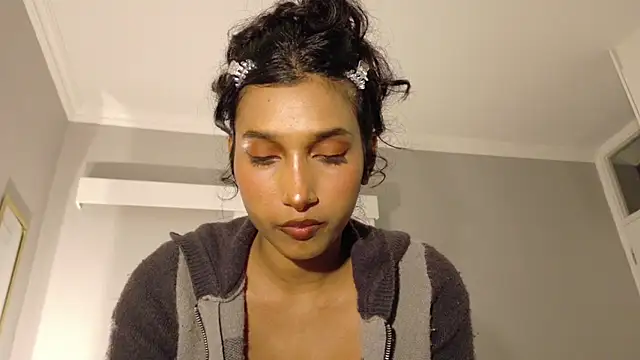 kawaiibabypie1 online show from June 24, 2026, 4:49 pm