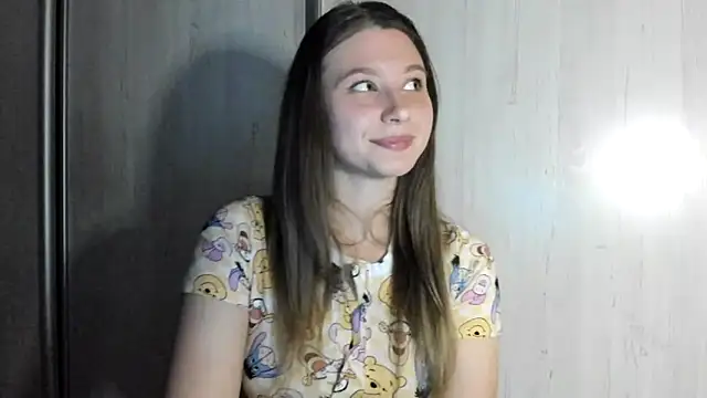 Snapshot of zarabloempje chatting on April 15, 2026, 3:16 pm zarabloempje online show from April 15, 2026, 3:16 pm