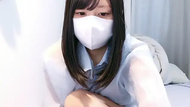 YUTSU KI online show from June 7, 2026, 5:18 pm