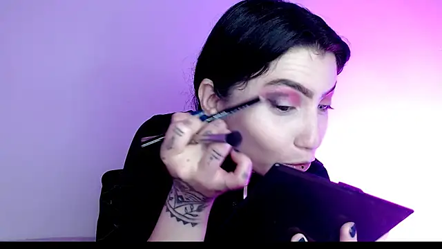 sophy rock online show from December 1, 2025, 3:02 pm