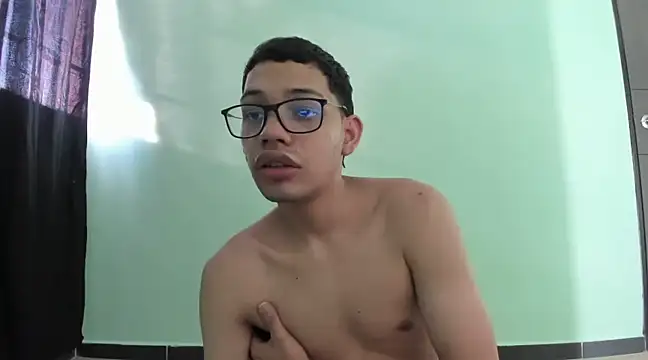 Snapshot of Diego-Monsalve chatting on January 19, 2025, 9:45 pm Diego-Monsalve online show from January 19, 2025, 9:45 pm