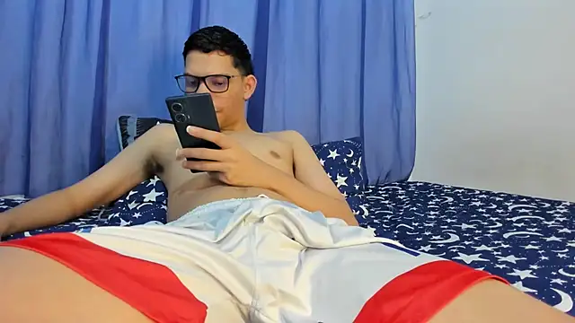 Diego-Monsalve online show from July 18, 2026, 11:24 pm