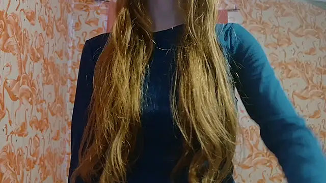 strawberrysmoothie online show from February 21, 2026, 7:16 pm