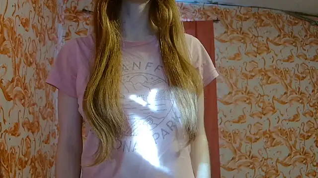 strawberrysmoothie online show from November 23, 2025, 8:19 pm