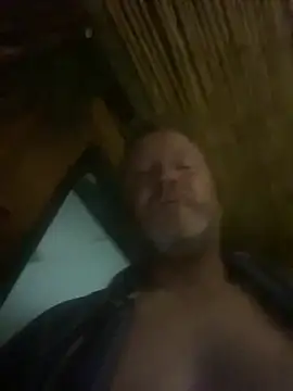 Snapshot of sexycouple109 chatting on March 4, 2025, 2:06 am sexycouple109 online show from March 4, 2025, 2:06 am