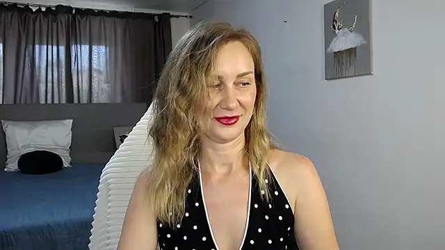 Vanessa Nowak online show from June 13, 2026, 1:31 pm