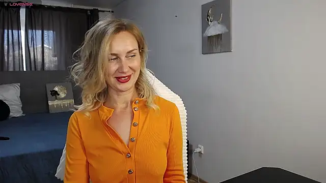 Vanessa Nowak online show from July 21, 2026, 2:51 pm