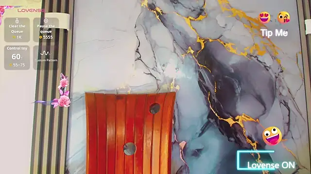 khiara moretti online show from March 23, 2026, 7:25 pm