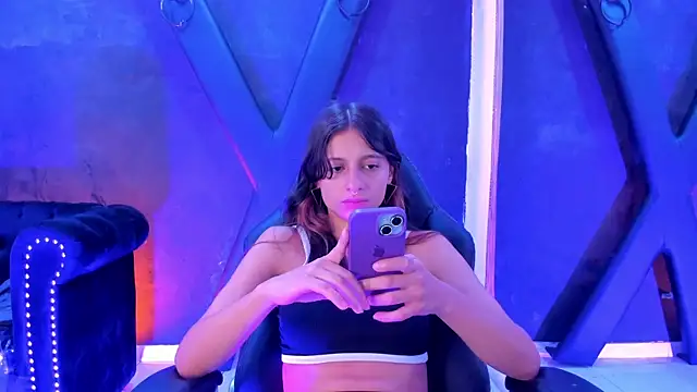 Snapshot of Agathaargent_ chatting on February 4, 2026, 11:00 pm Agathaargent online show from February 4, 2026, 11:00 pm