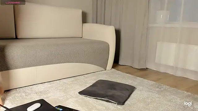 AmelinaLove online show from November 24, 2025, 1:49 am