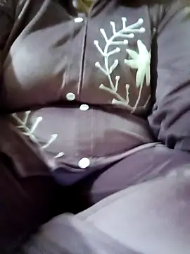 Shoni   online show from December 16, 2025, 5:11 am