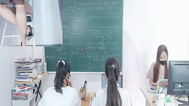Snapshot of _Math_ chatting on September 27, 2025, 3:12 am Math online show from September 27, 2025, 3:12 am