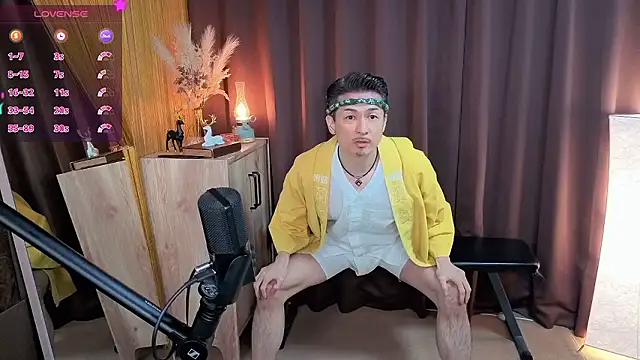 Snapshot of HARU-outdoor-x chatting on October 31, 2025, 2:24 pm HARU-outdoor-x online show from October 31, 2025, 2:24 pm