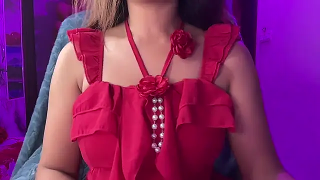 Royal girl 1 online show from February 13, 2026, 6:08 pm