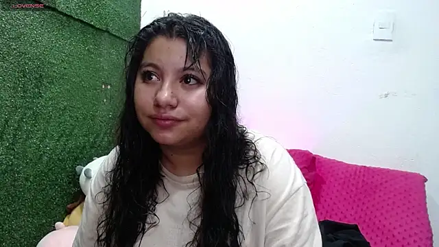 Miaa Smiith1 online show from November 5, 2025, 10:07 am