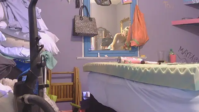 watermellonpussy online show from November 15, 2025, 5:33 am