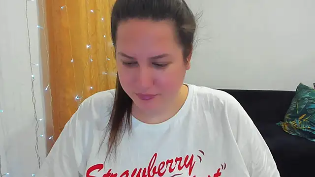 Snapshot of _madalexa_ chatting on February 8, 2026, 3:10 pm madalexa online show from February 8, 2026, 3:10 pm