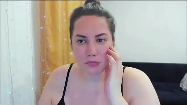 madalexa  online show from June 26, 2026, 5:52 pm
