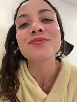 Megan Rodrigo online show from May 31, 2026, 9:48 pm