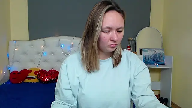 Snapshot of SallyVerda chatting on December 3, 2025, 6:51 pm SallyVerda online show from December 3, 2025, 6:51 pm