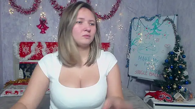 Snapshot of SallyVerda chatting on December 19, 2025, 7:05 pm SallyVerda online show from December 19, 2025, 7:05 pm