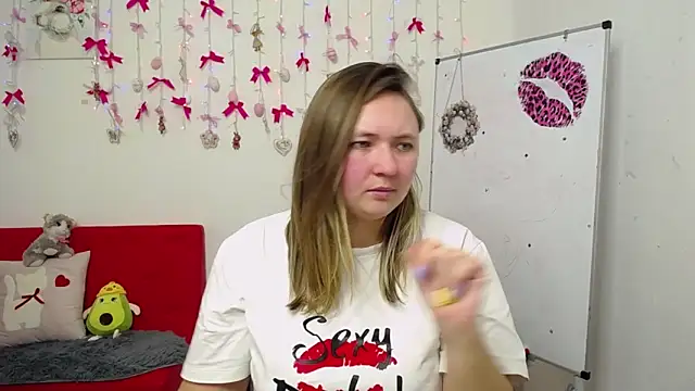 SallyVerda online show from April 5, 2026, 6:14 pm