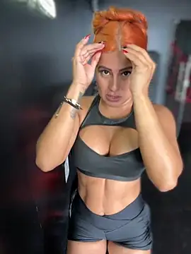 Amber Martins  online show from November 3, 2025, 5:16 pm