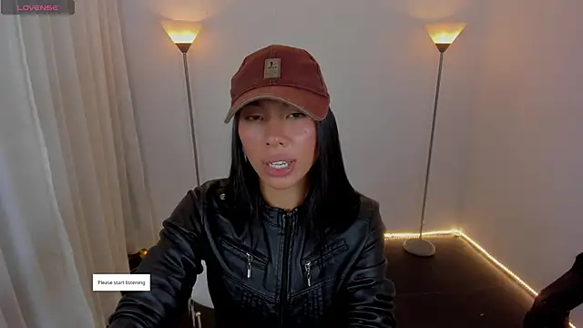 Dayanna tecca online show from April 17, 2026, 10:23 pm