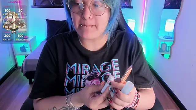 lucky-leah online show from February 17, 2026, 3:37 am