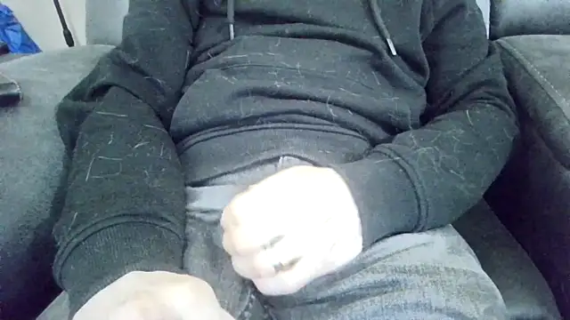 hornyguyuk1973 online show from January 12, 2025, 11:04 pm