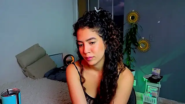 arteverena online show from February 2, 2026, 11:26 pm