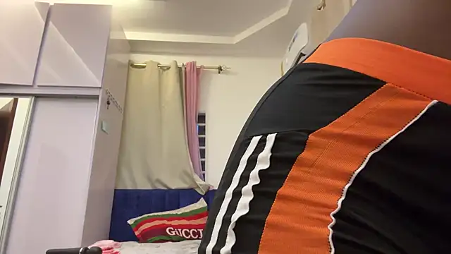 Nottynadiaa online show from April 2, 2026, 4:13 pm