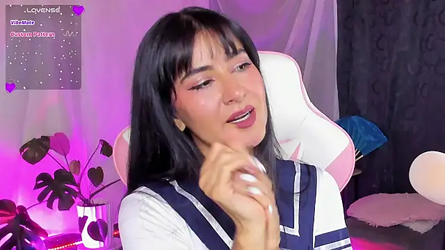 Snapshot of Violetta_kim1 chatting on July 25, 2026, 11:00 pm Violetta kim1 online show from July 25, 2026, 11:00 pm