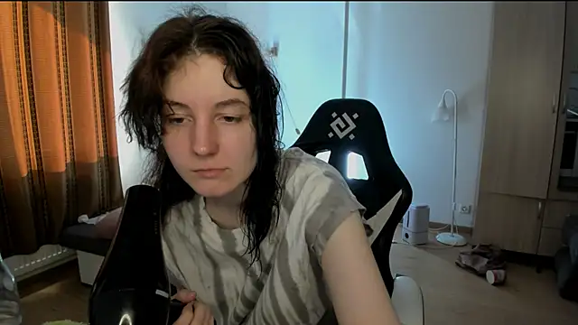 Snapshot of Bridget_fitness chatting on February 21, 2025, 10:17 am Bridget fitness online show from February 21, 2025, 10:17 am