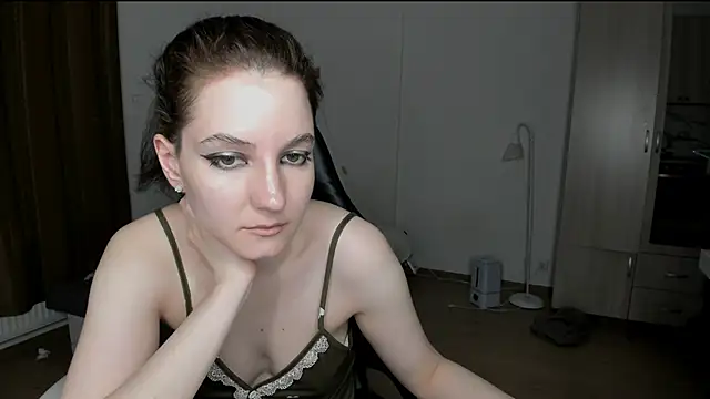 Snapshot of Bridget_fitness chatting on February 26, 2025, 12:38 pm Bridget fitness online show from February 26, 2025, 12:38 pm