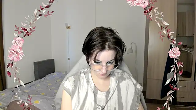 Snapshot of Bridget_fitness chatting on March 12, 2025, 1:30 pm Bridget fitness online show from March 12, 2025, 1:30 pm
