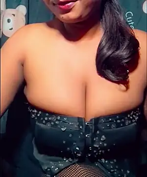 SLteena online show from August 1, 2026, 3:43 pm