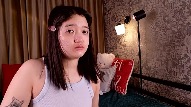 FreyaRaya online show from April 4, 2026, 3:46 am